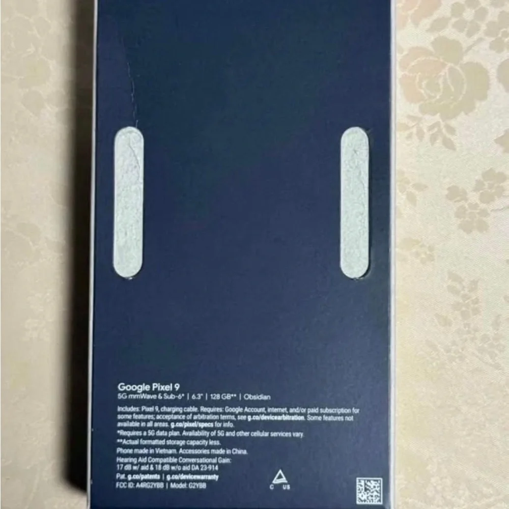 Google Pixel Smartphone - Sleek Black Finish